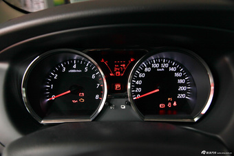 2013款骊威1.6XE CVT舒适版