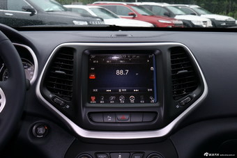 2015款自由光 2.4L自动精英版