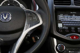 2015款奔奔1.4L手动尊贵型国5