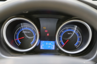 2013款睿行1.5L手动经典型