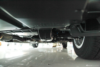 2013款凯美瑞200G 2.0L自动经典豪华版