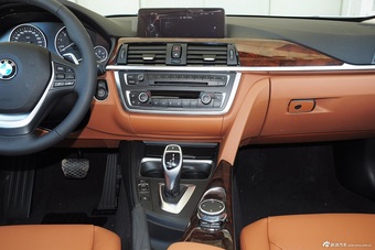 2015款宝马3系328LI豪华设计套装