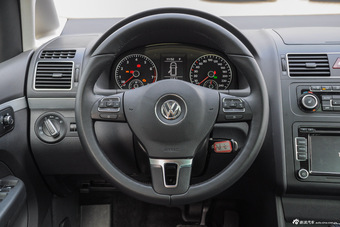 2015款途安1.4T自动旗舰版5座