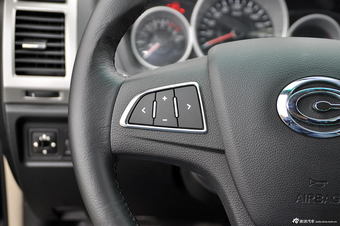 2012款奥轩GX5 2.0L手动两驱时尚版