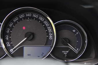 2014款雷凌1.6G-L手动领先版