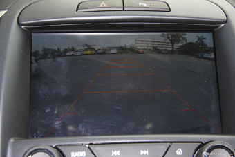 2013款君越2.4L SIDI自动精英舒适型