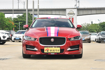 2015款捷豹XE R-SPORT 2.0T自动i4 Ti (240PS)