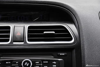 2016款北汽幻速S2 1.5L手动舒适型国V