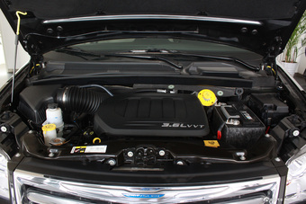 2013款克莱斯勒大捷龙到店实拍