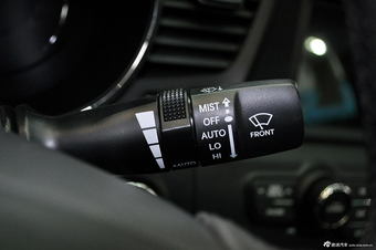 2013款起亚K5混动版