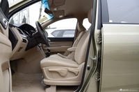 2016款宝骏730 1.5L手动标准版5座