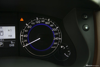 2015款英菲尼迪QX50 2.5L 自动悦享版