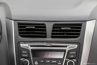 2016款瑞纳1.4L自动时尚型