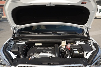 2016款昂科威2.0T自动四驱全能运动旗舰型28T