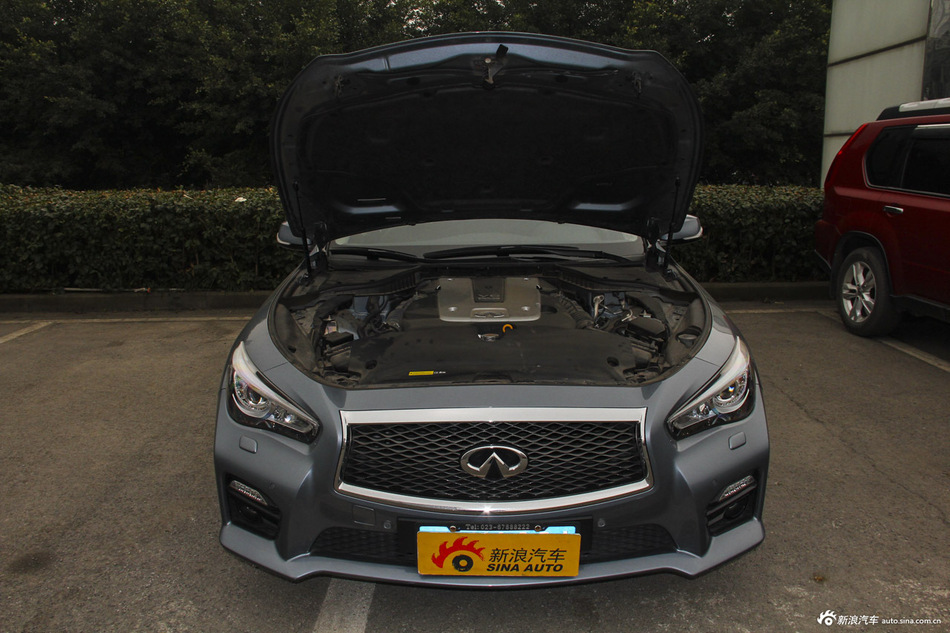 2014款英菲尼迪Q50 3.7L自动豪华运动版