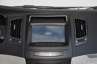 2015款吉利远景1.3T手动尊贵型