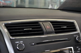 2013款睿骋2.0L自动豪华型