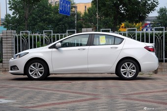 2016款科鲁兹1.5L手动精英版