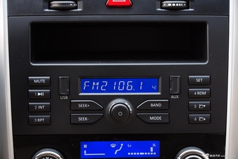 2015款绅宝D20自动两厢1.5L自动乐天版