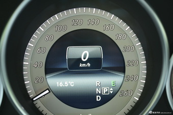 2014款奔驰E 300L运动轿车