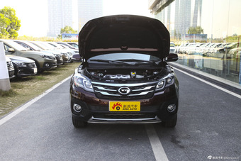 2015款传祺GS5 Super 2.0L手动两驱舒适版图片