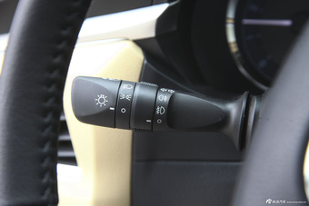 2016款雷凌1.8L自动精英版GS