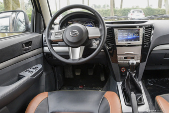 2015款中兴威虎TUV 2.5T手动柴油四驱豪华型