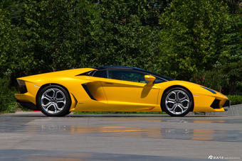 2013款Aventador LP 700-4 Roadster