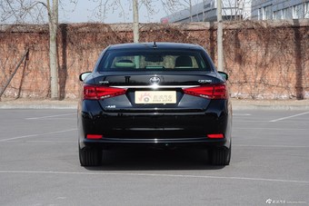 2015款皇冠2.5L自动尊享版