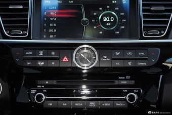 2015款起亚K9 3.8L尊贵版