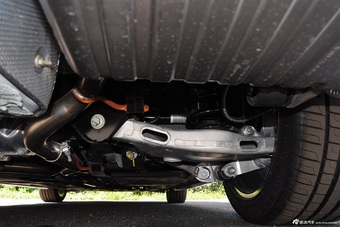 2015款捷豹XE R-SPORT 2.0 i4 Ti (200PS)