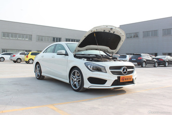 2015奔驰CLA220 2.0T自动4MATIC图片