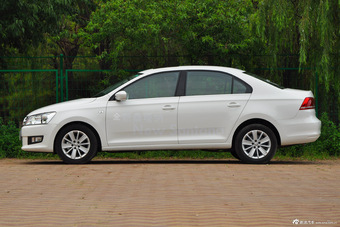 2015款桑塔纳1.6L自动豪华版