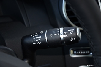 2016款第四代发现3.0T自动V6 SC HSE