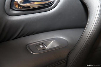 2013款英菲尼迪QX80 5.6L四驱