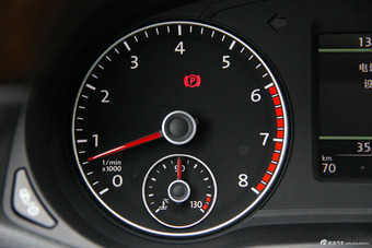 2014款帕萨特3.0 DSG旗舰尊享版