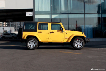 2015款牧马人柴油版到店实拍