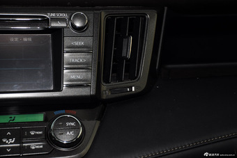 2013款丰田RAV4 2.5L自动尊贵版