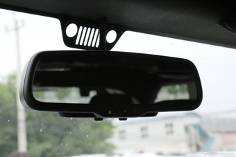 2014款牧马人2.8TD撒哈拉四门版