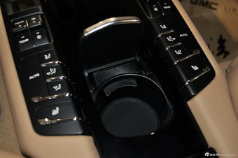 2010款保时捷 Panamera 4S 4.8L