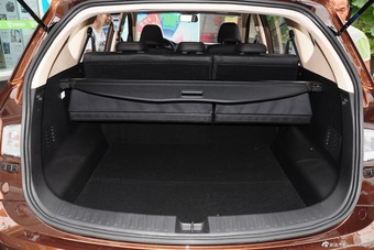 2015款宝骏560 1.8L手动精英型