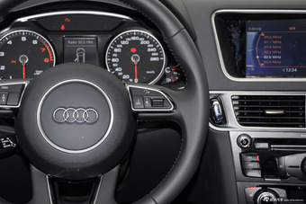 2016款奥迪Q5 2.0T自动40TFSI 技术型