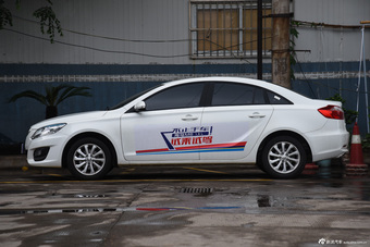 2016款海马M6 1.6L手动运动智能型