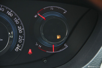 2015款大7 SUV 2.2T自动两驱智慧型