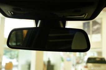 2011款揽胜极光2.0T