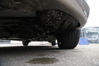 2015款悦翔V7 1.6L自动乐趣型