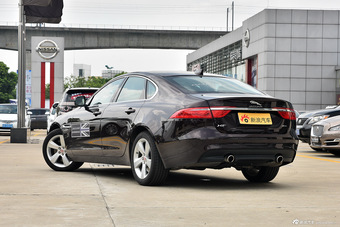 2015款捷豹XF 3.0自动SC R-Sport 风华版