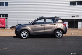 2015款CS35 1.6L手动豪华导航型