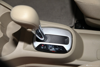 2013款骊威1.6XE CVT舒适版