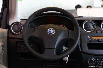 2014款启辰R30 1.2L手动优享版到店实拍